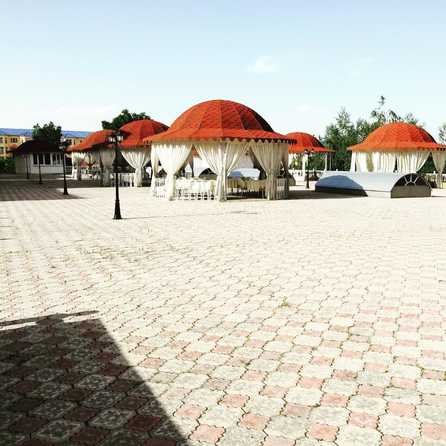 Hotel Ark Ms Тараз Екстер'єр фото