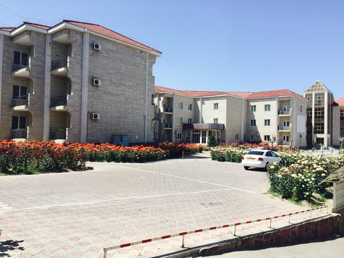 Hotel Ark Ms Тараз Екстер'єр фото